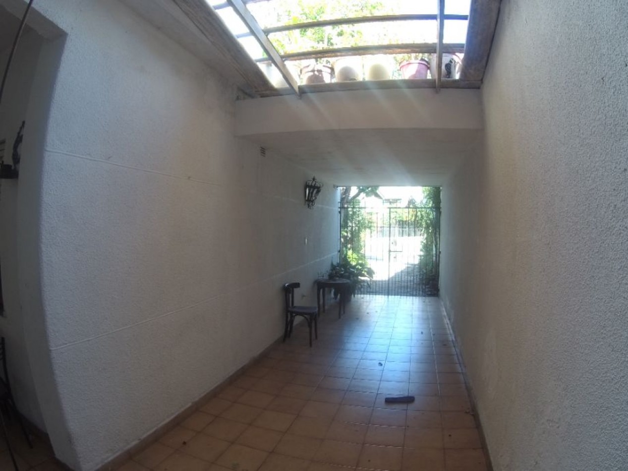 Casa en venta en Castelar Sur