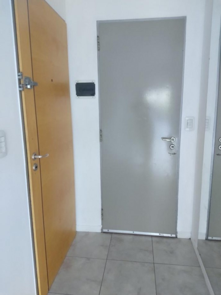 Departamento a la venta Castelar con patio y cochera