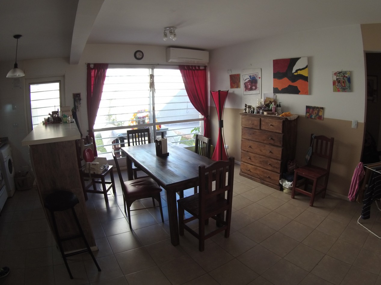 Departamento con patio a la venta en Castelar