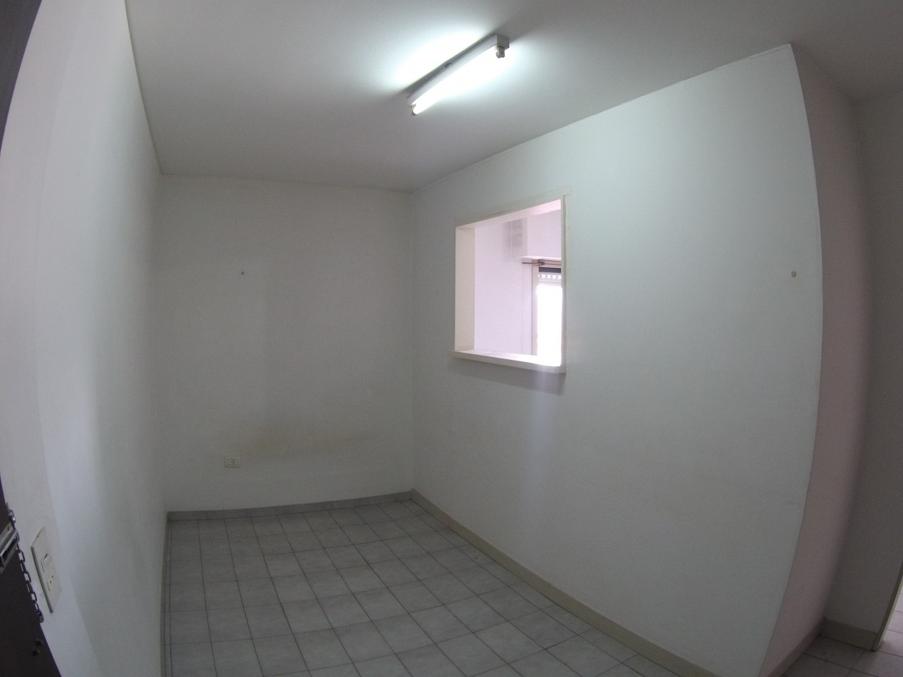 Venta  DEPARTAMENTO EN ZONA COMERCIAL -APTO PROFESIONAL-  MORON SUR