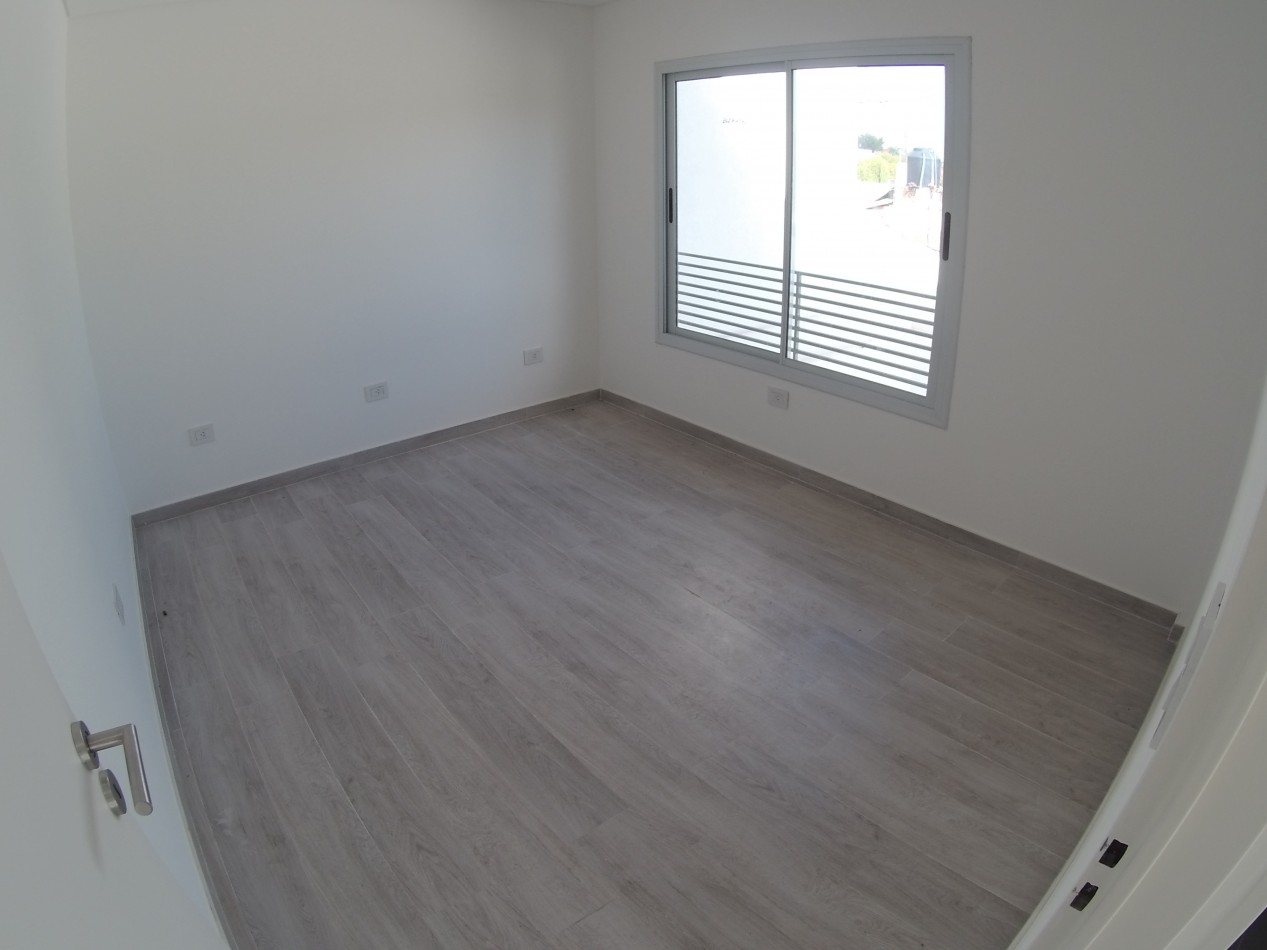 Duplex a estrenar en Castelar Norte