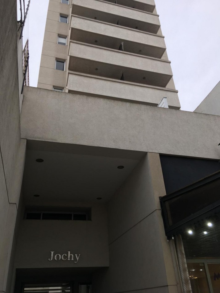 Venta departamento de dos ambientes en Castelar