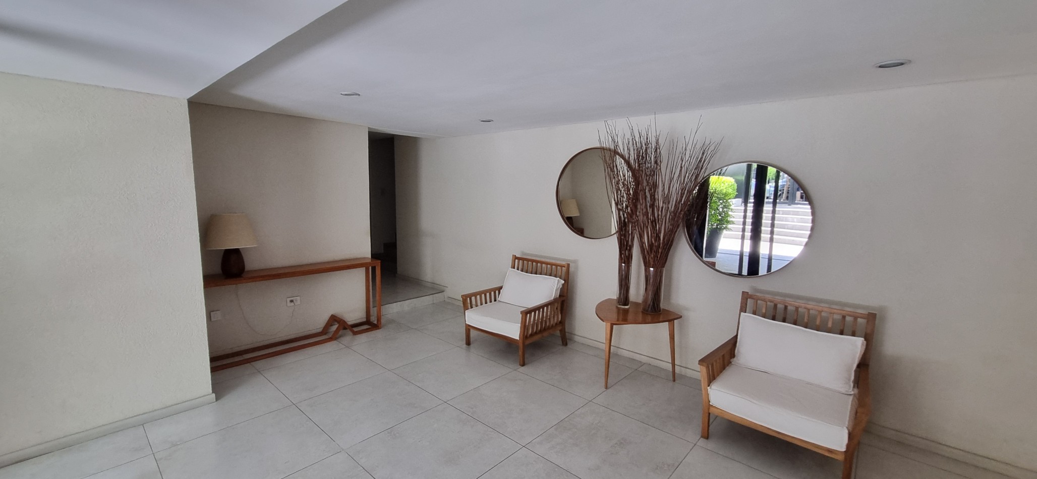 Alquiler departamento en Castelar Norte con cochera cubierta