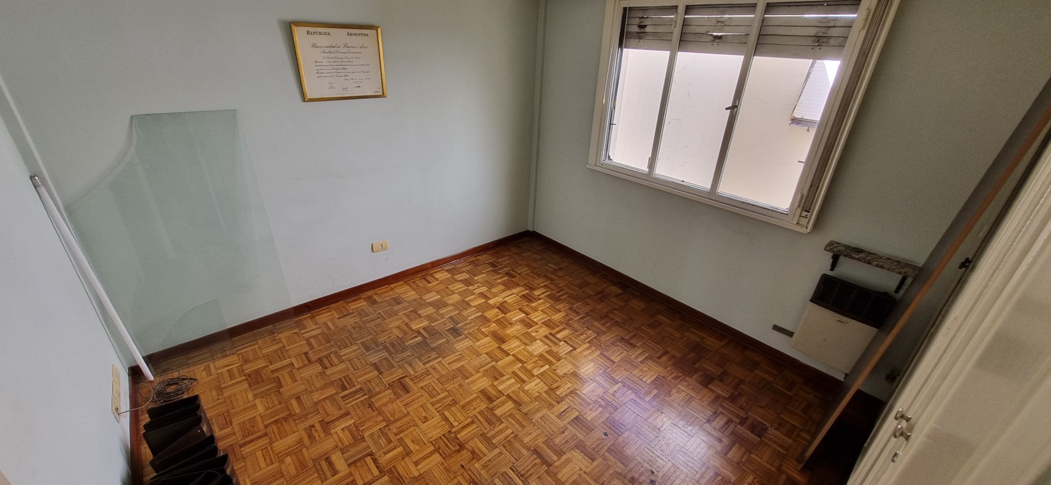 Tres ambientes en venta en Ciudadela