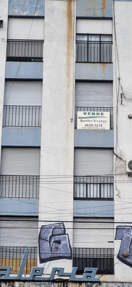 Tres ambientes en venta en Ciudadela