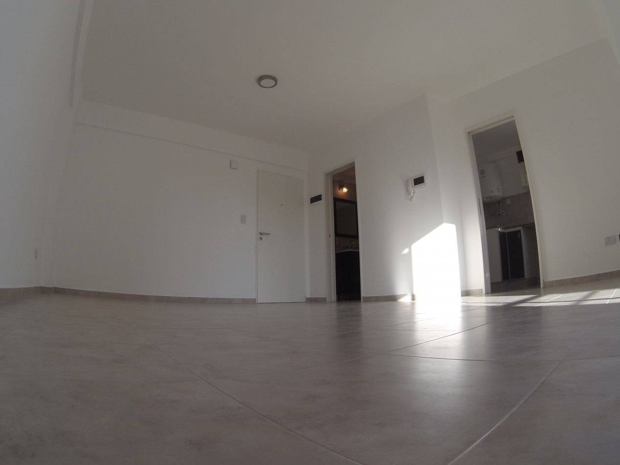 Monoambiente en alquiler en Moron Sur