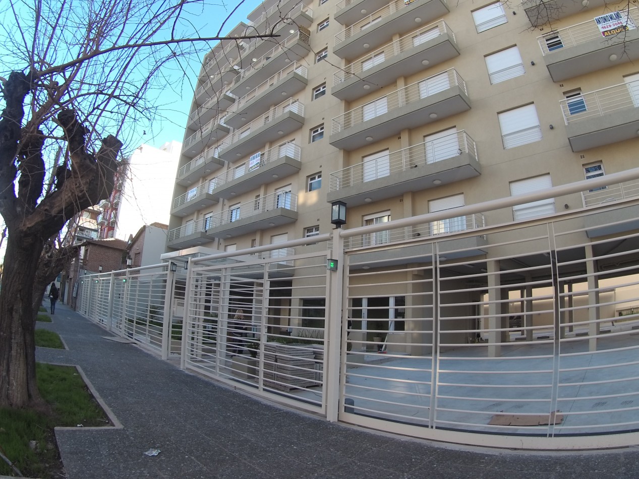 Monoambiente en alquiler en Moron Sur