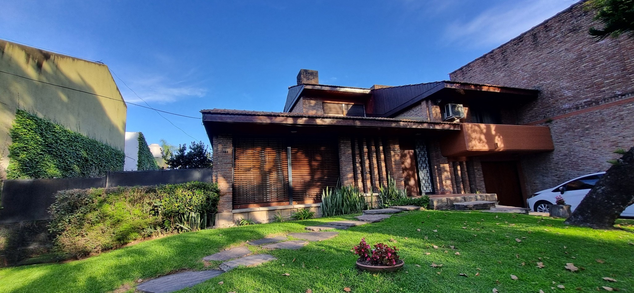 Chalet 5 Ambientes - VENTA - Ituzaingo