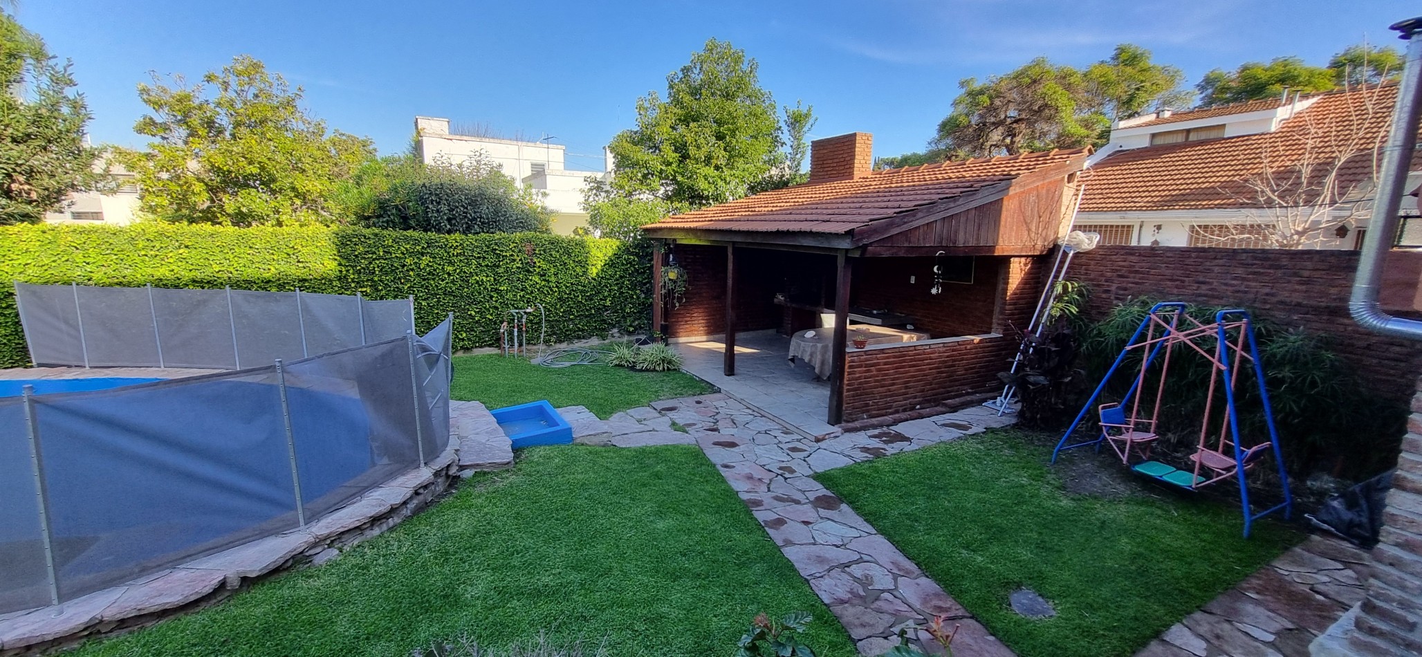 Chalet 5 Ambientes - VENTA - Ituzaingo