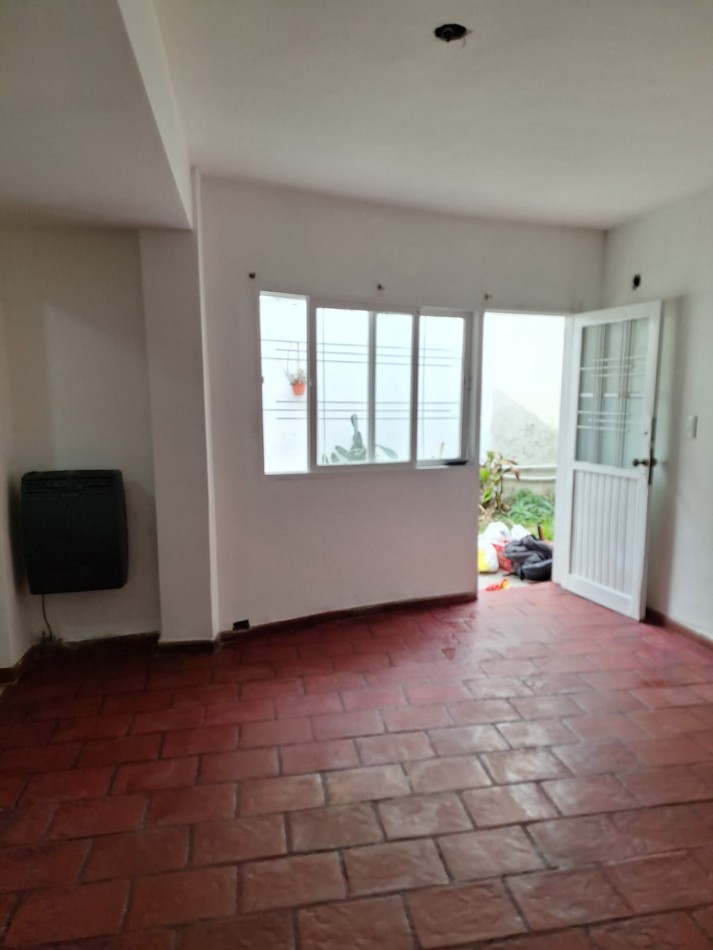 Duplex  3 ambientes -VENTA-  Castelar Norte-Apto Credito