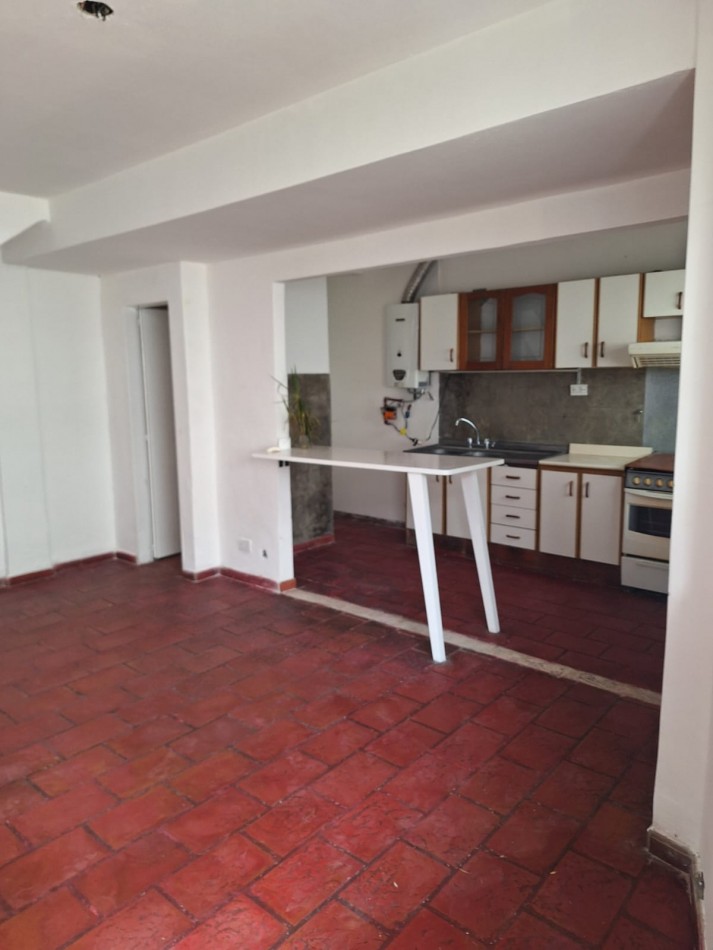 Duplex  3 ambientes -VENTA-  Castelar Norte-Apto Credito