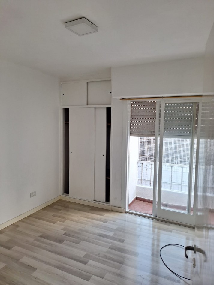Duplex  3 ambientes -VENTA-  Castelar Norte-Apto Credito