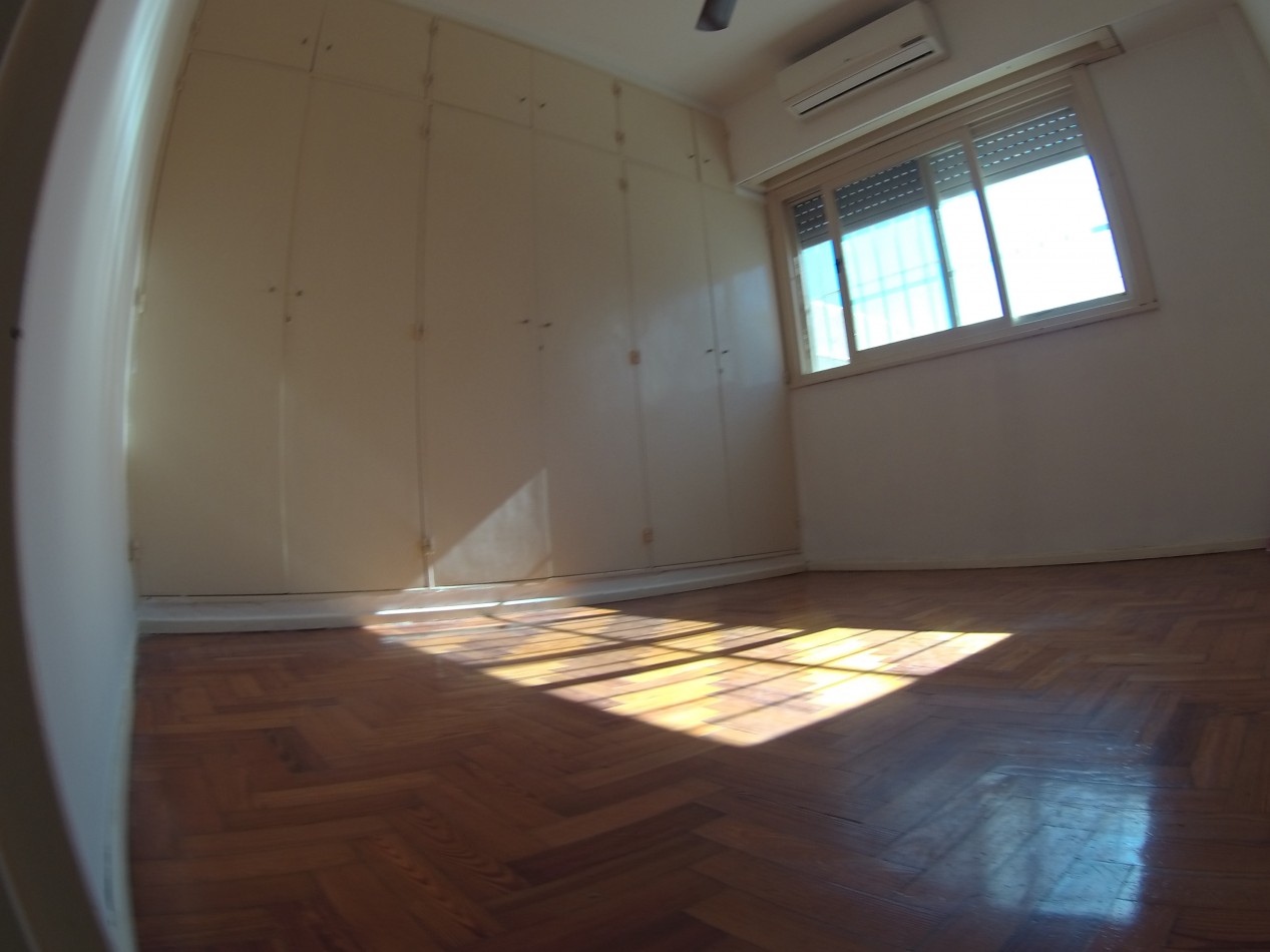 Departamento de 2 amb. en Castelar Norte
