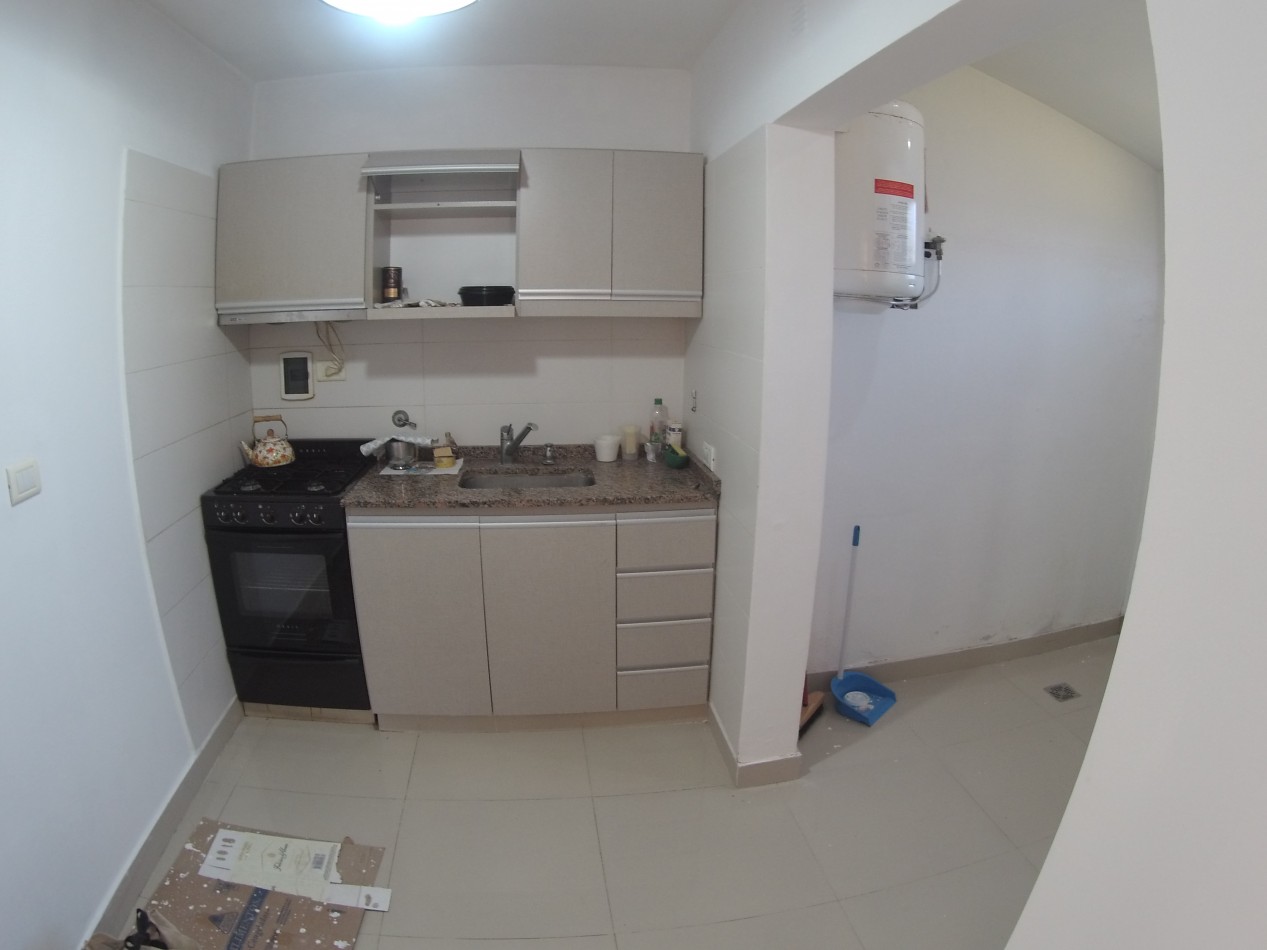 Departamento de 2 amb. en Castelar Norte