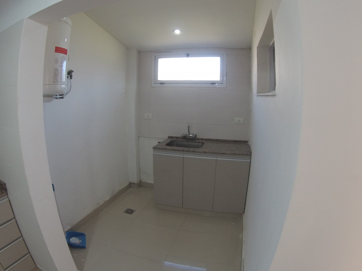 Departamento de 2 amb. en Castelar Norte