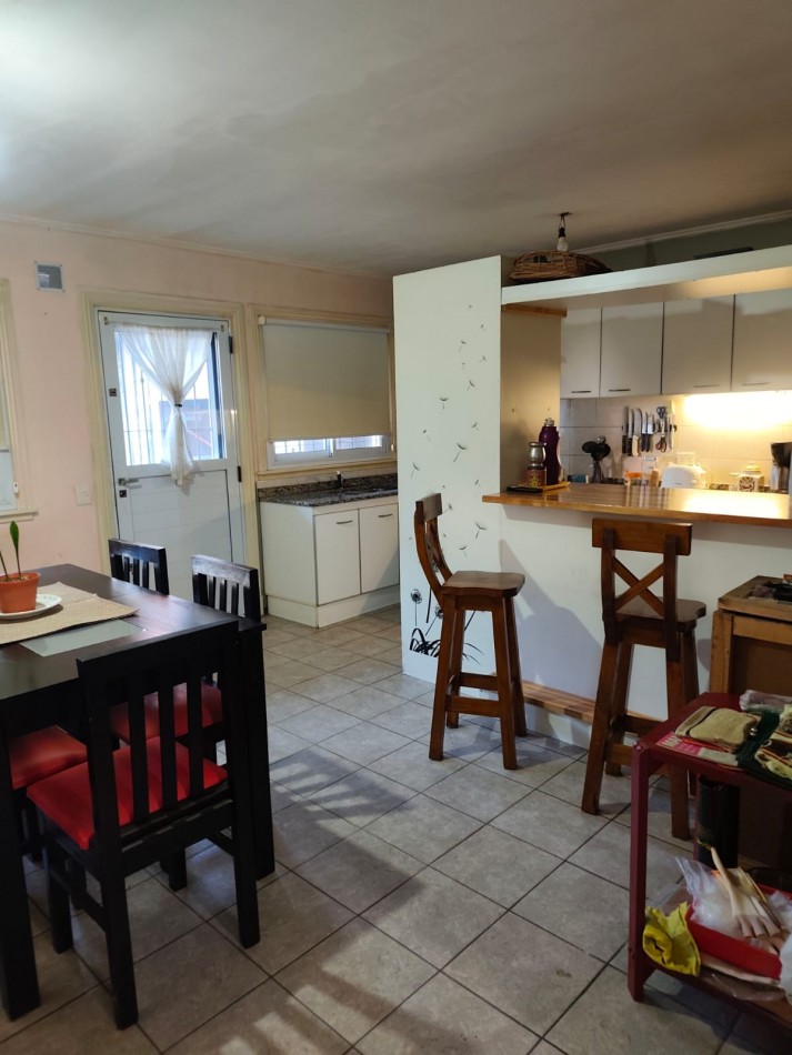 VENTA- Casa 5 ambientes -Moron 