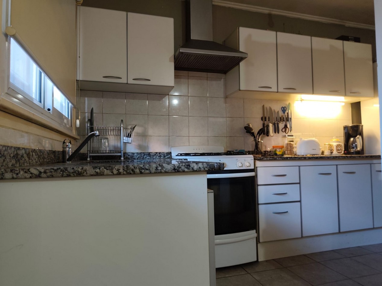 VENTA- Casa 5 ambientes -Moron 