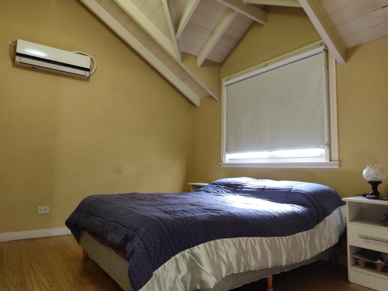 VENTA- Casa 5 ambientes -Moron 