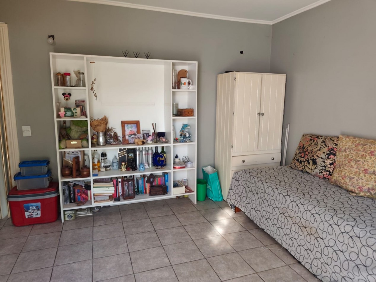 VENTA- Casa 5 ambientes -Moron 