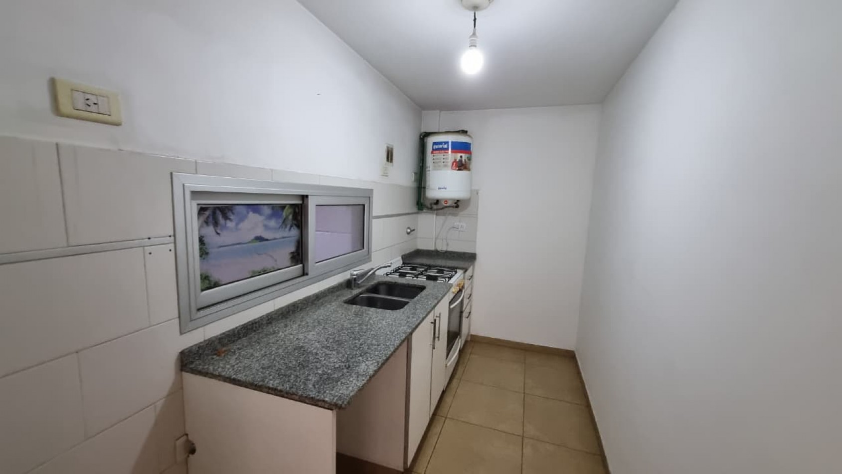 Departamento de 2 amb. con cochera cubierta en Moron Sur