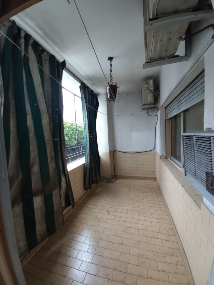 Oficina de 3 amb. en alquiler con cochera cubierta en Ramos Mejia Norte -