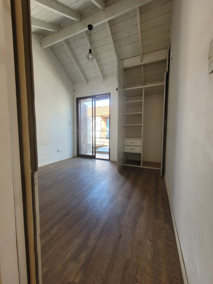 Venta de duplex apto credito en Castelar