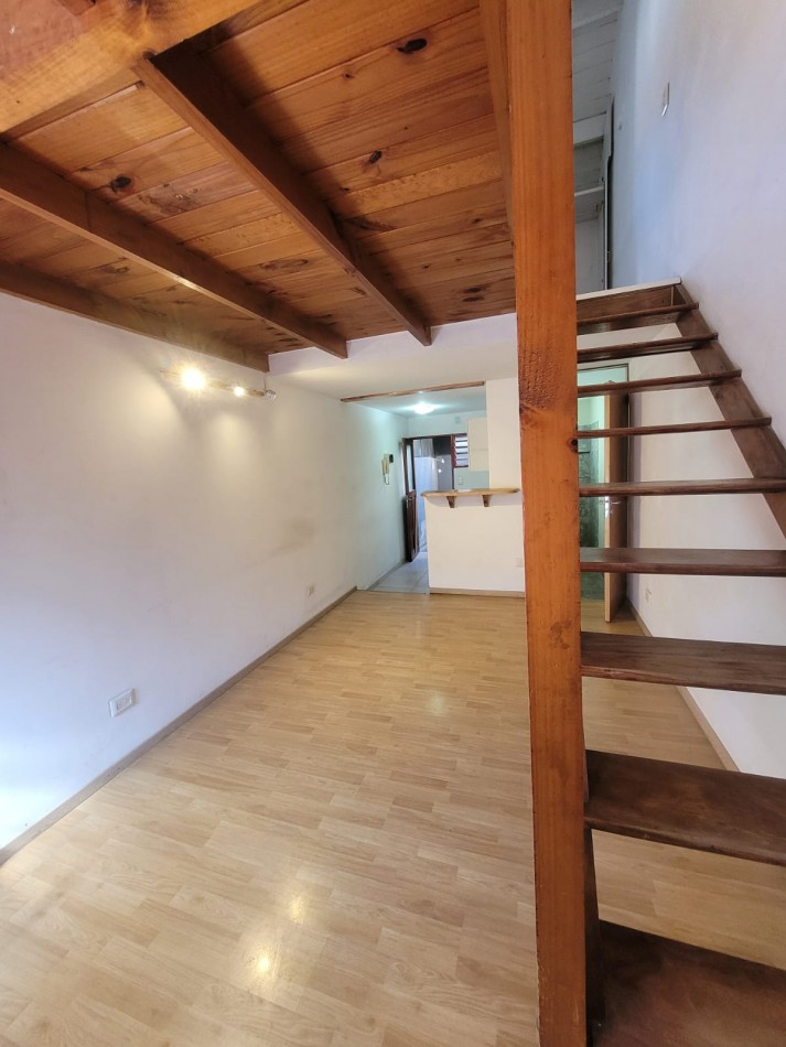 Venta de duplex apto credito en Castelar