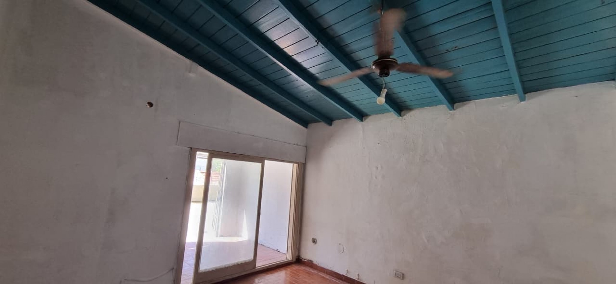Monoambiente con terraza en Castelar Sur