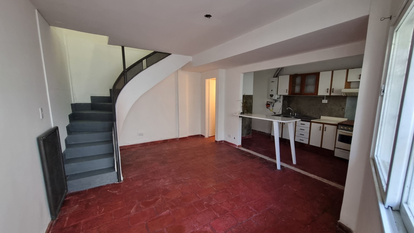 Duplex de 3 ambientes en Castelar Norte