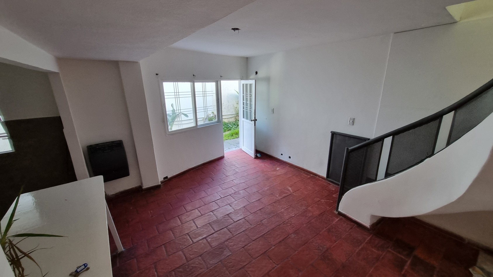 Duplex de 3 ambientes en Castelar Norte