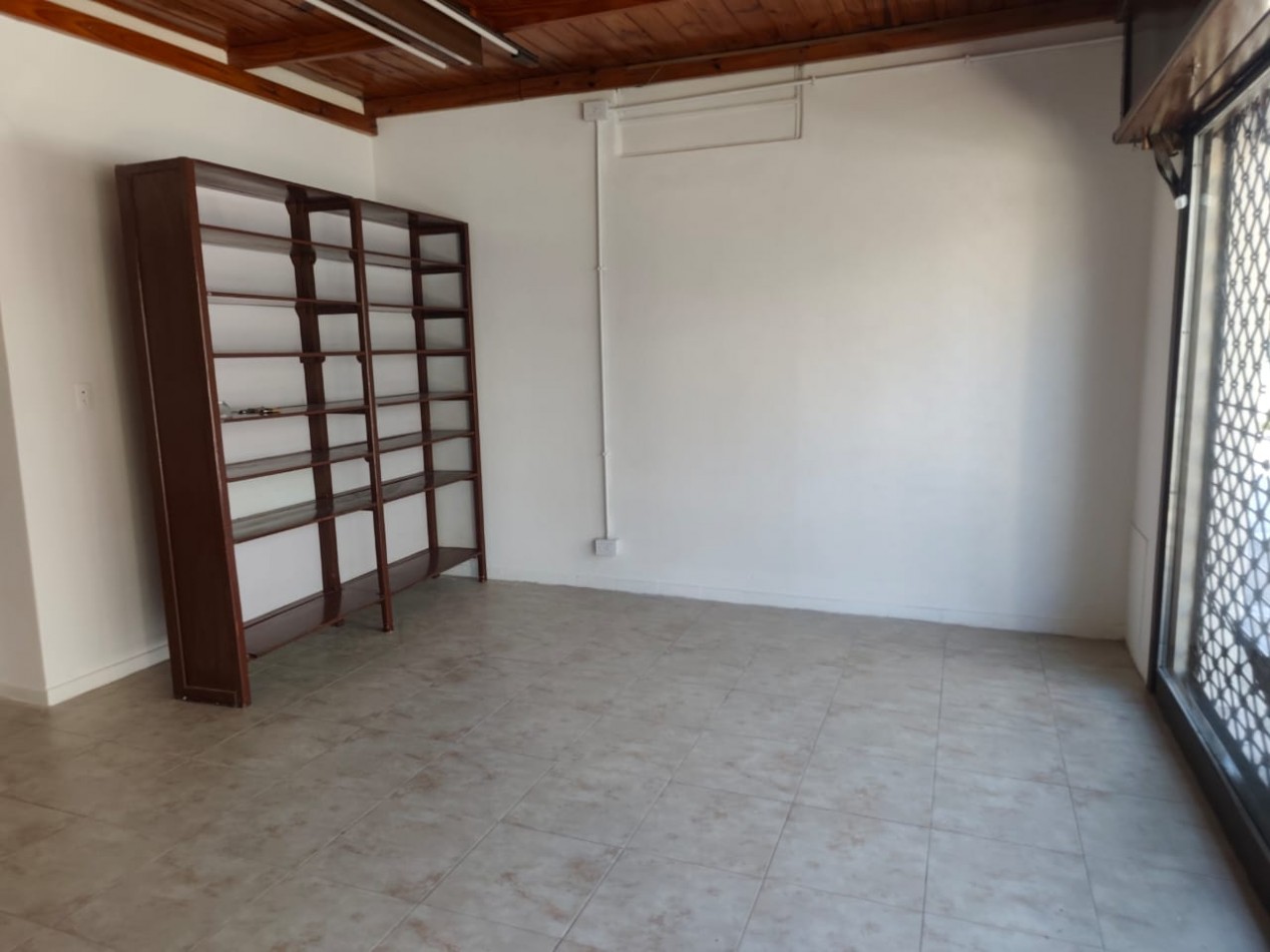 Local en alquiler en Castelar Sur