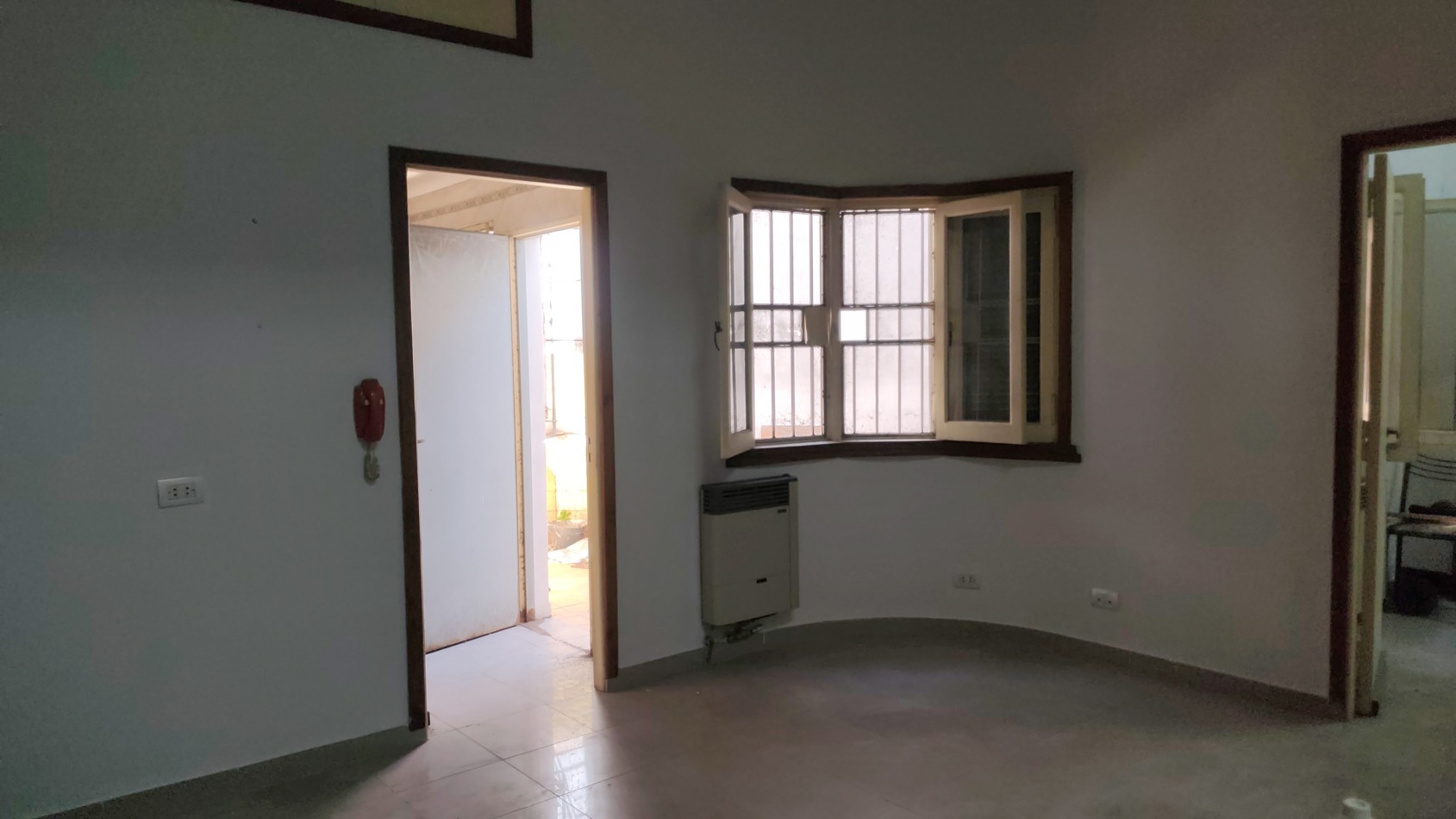 Alquiler Depto 2 amb. Planta baja con patio