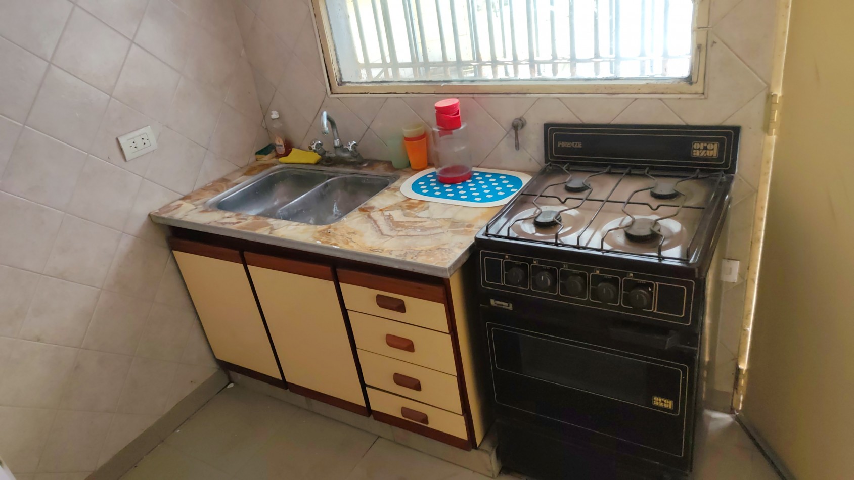 Alquiler Depto 2 amb. Planta baja con patio