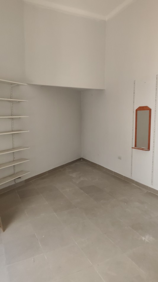 Alquiler Depto 2 amb. Planta baja con patio