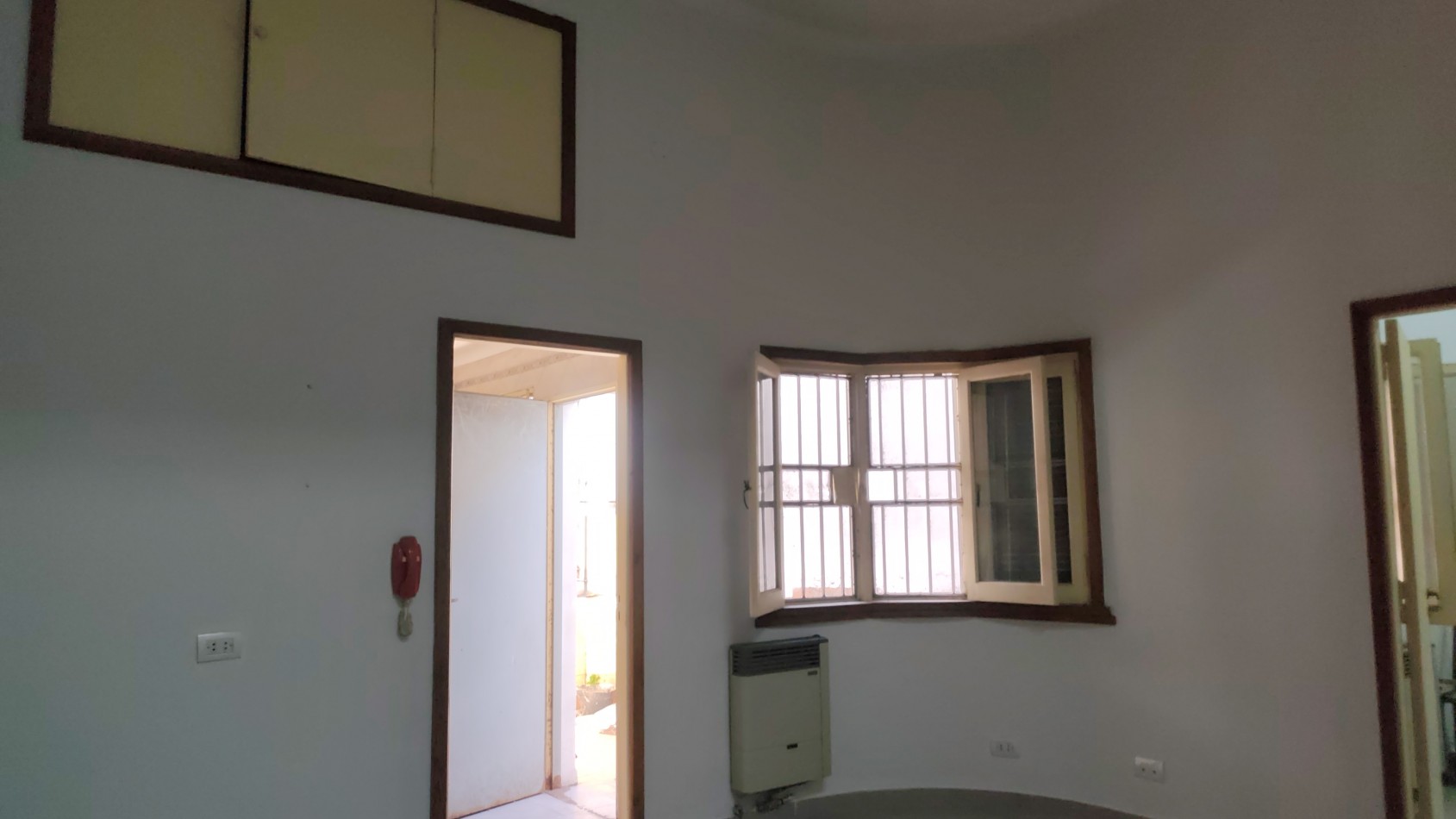 Alquiler Depto 2 amb. Planta baja con patio