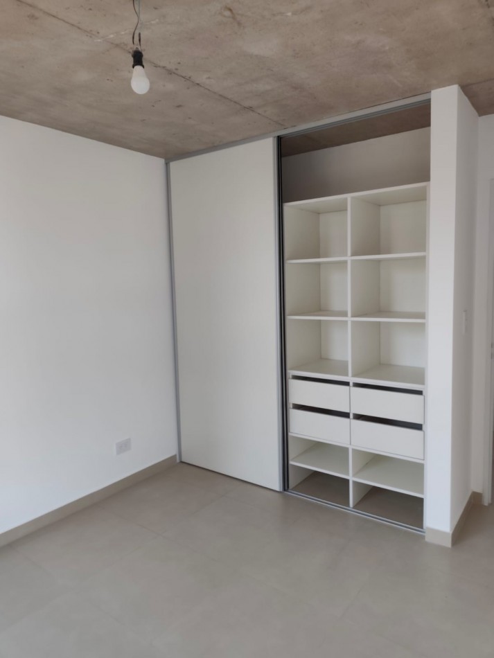 Departamento de 2 amb. a estrenar en Moron Sur