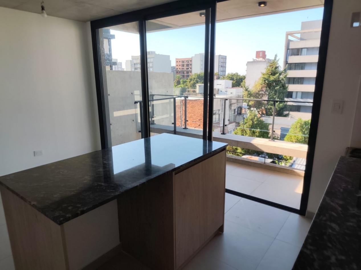 Departamento de 2 amb. a estrenar en Moron Sur