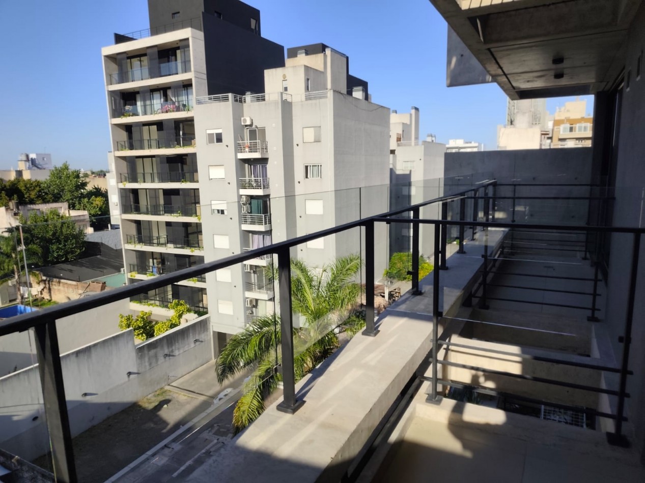 Departamento de 2 amb. a estrenar en Moron Sur