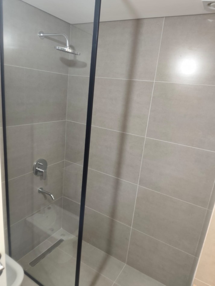 Departamento de 2 amb. a estrenar en Moron Sur