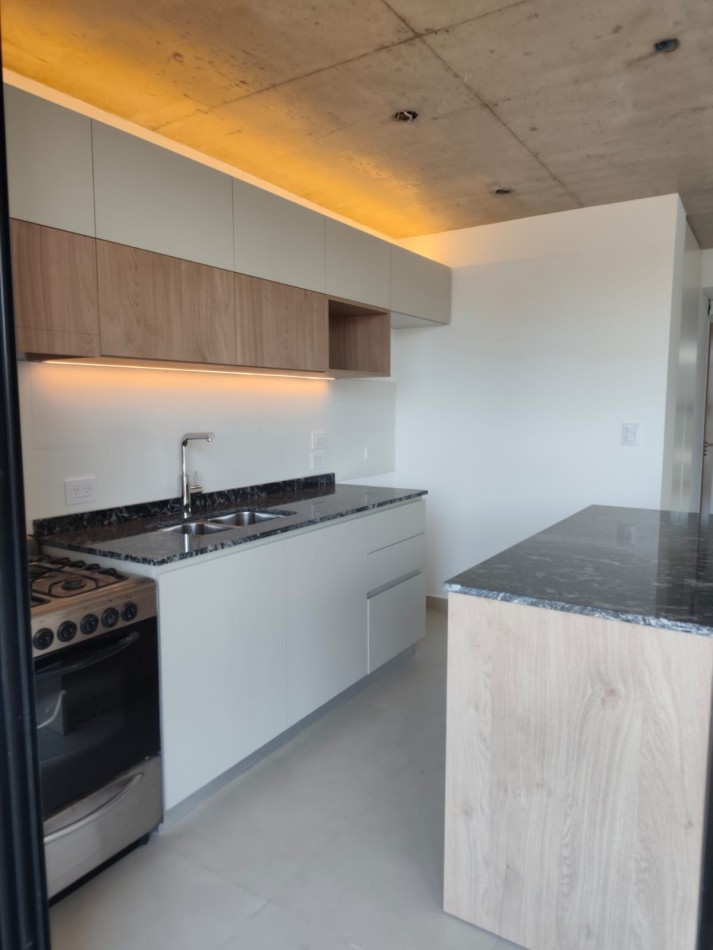 Departamento de 2 amb. a estrenar en Moron Sur