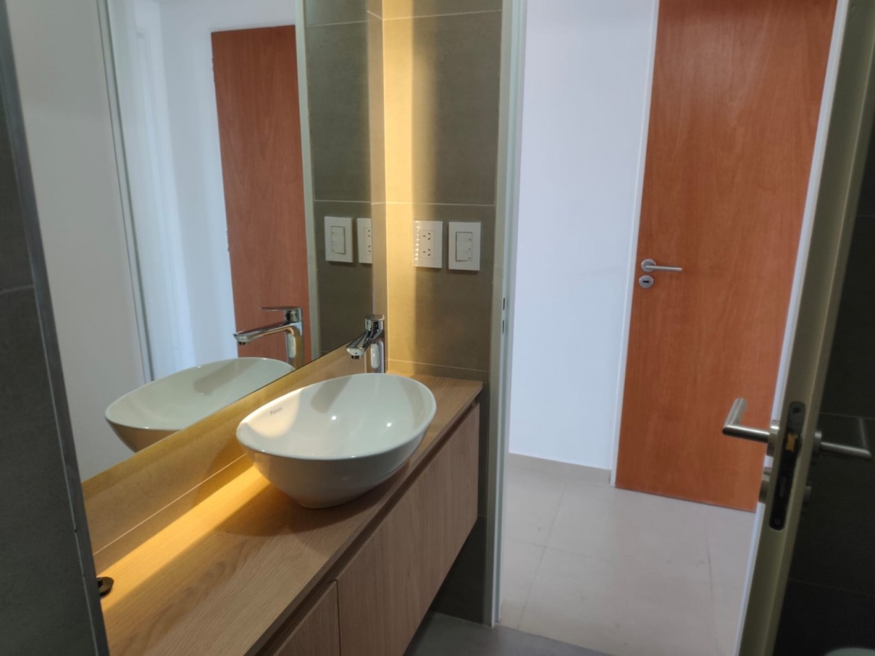 Departamento de 2 amb. a estrenar en Moron Sur