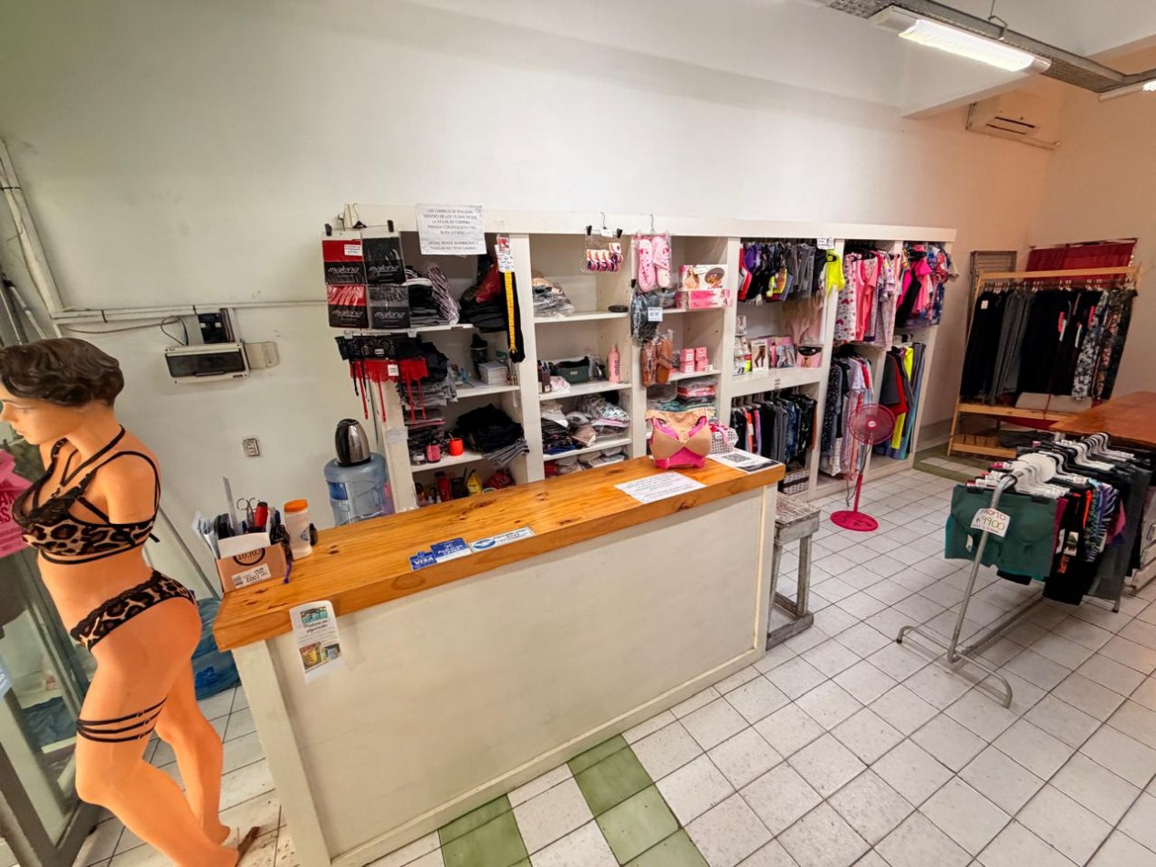 Venta de local en Castelar Sur 