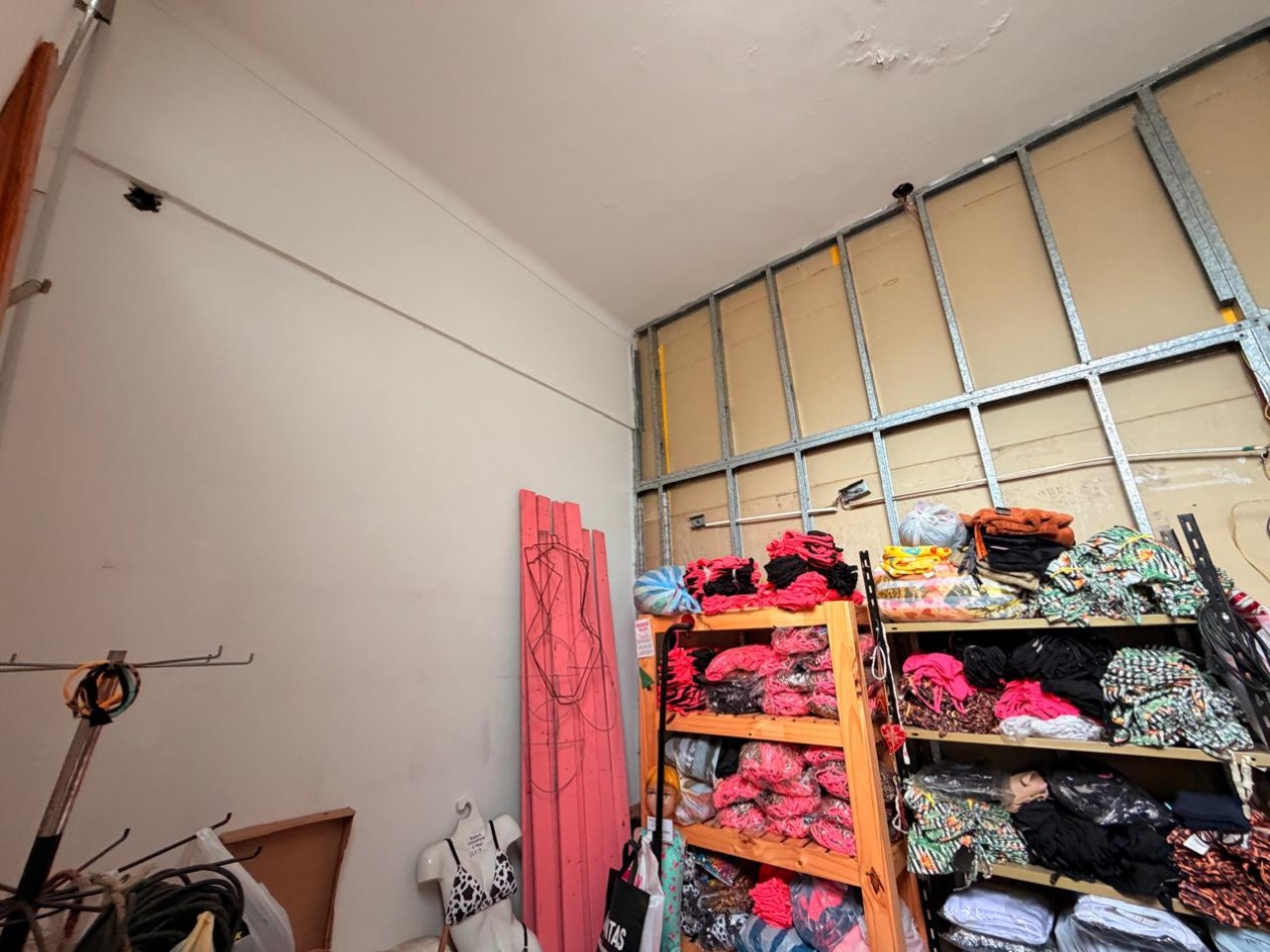 Venta de local en Castelar Sur 