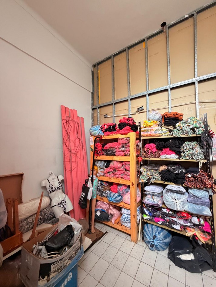 Venta de local en Castelar Sur 