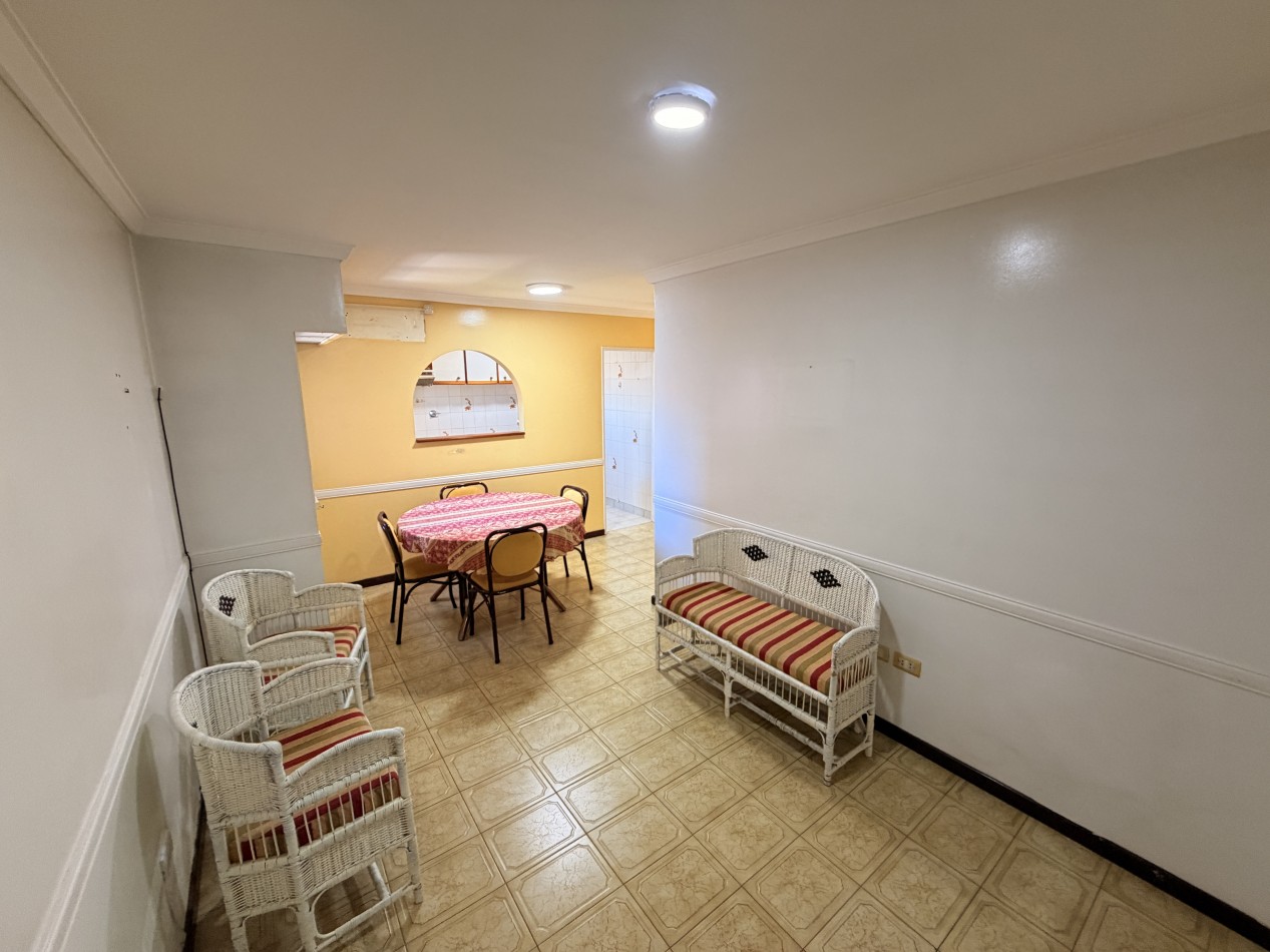 Venta de dos ambientes en Castelar