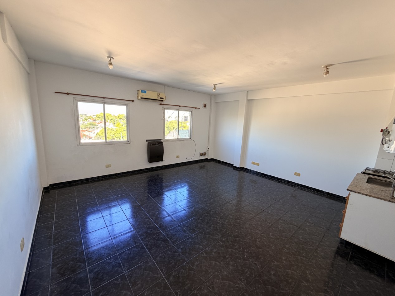 Monoambiente en venta en Moron Sur