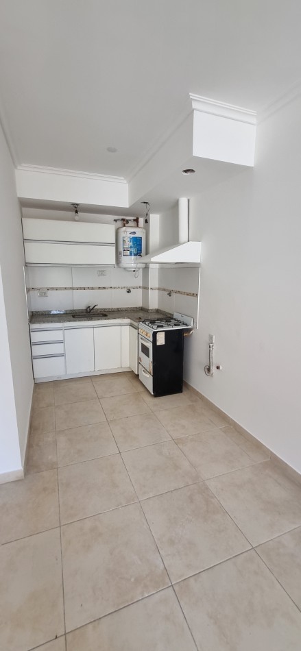 Monoambiente en alquiler en Moron Sur