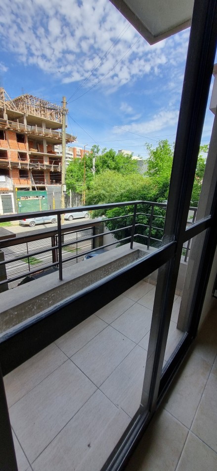 Monoambiente en alquiler en Moron Sur