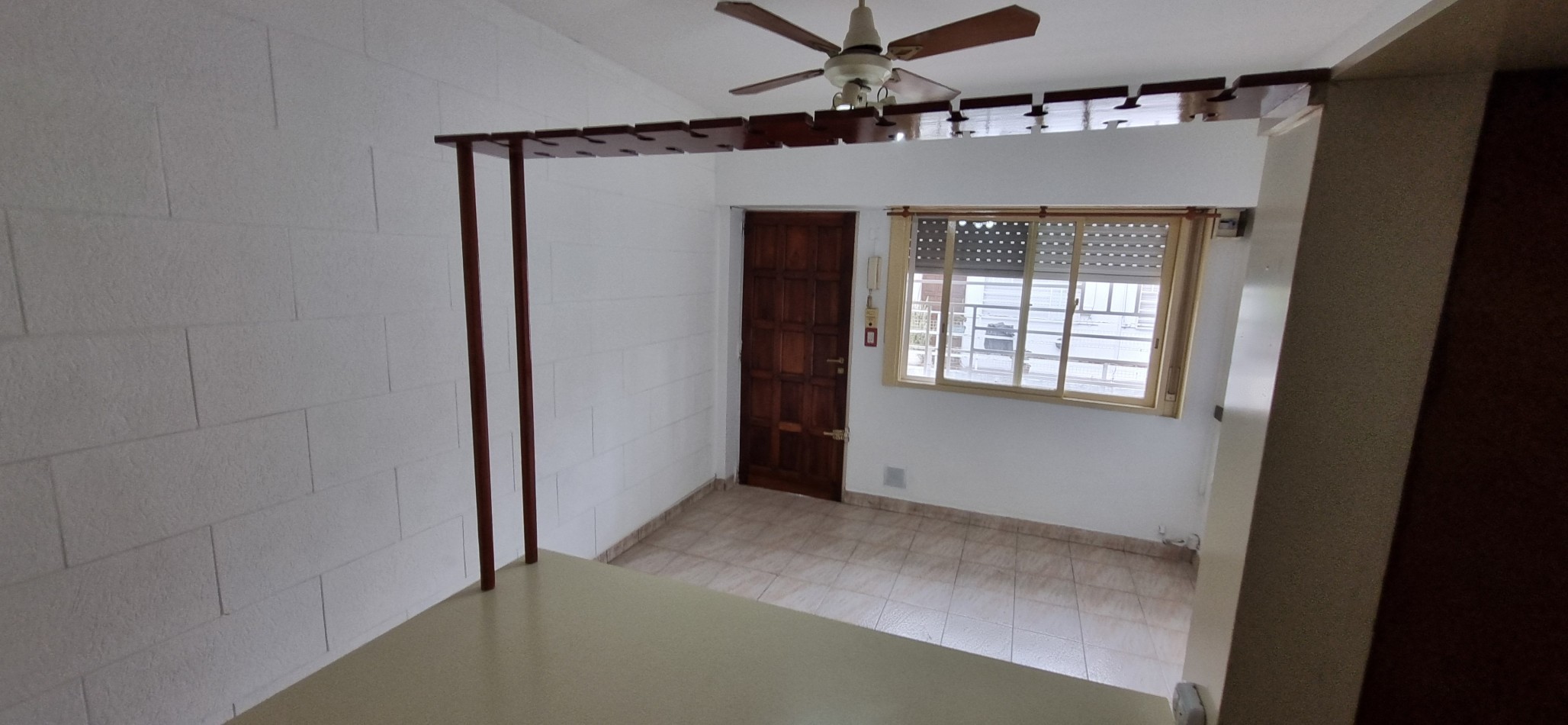 Departamento de 2 amb. en Moron Sur