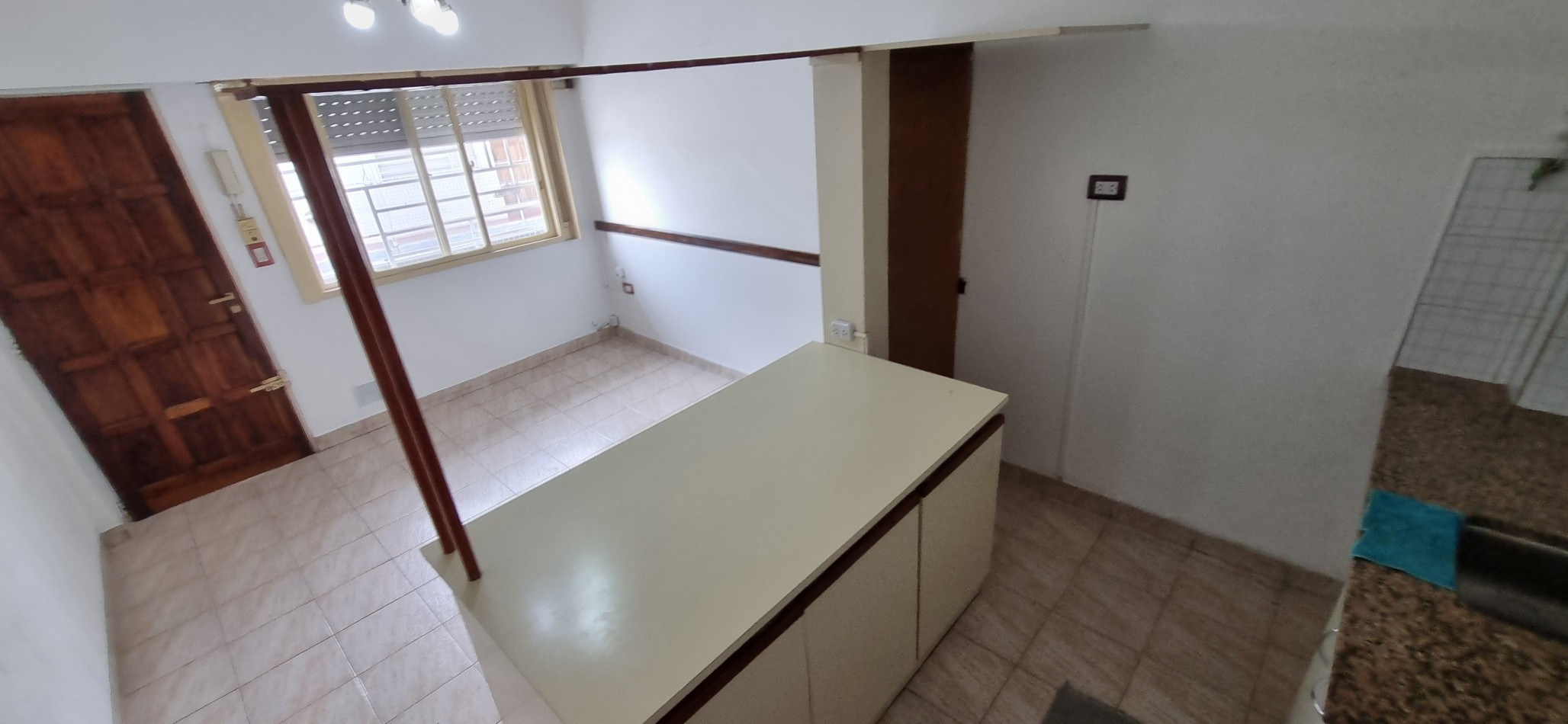 Departamento de 2 amb. en Moron Sur